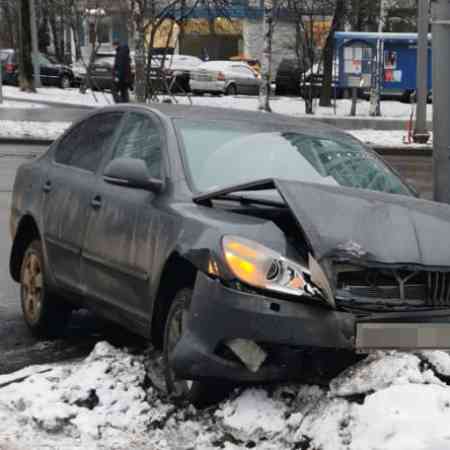 Автомобили после ДТП Шкода Октавия А5 2012 1.8 дсг выкупили за 760000